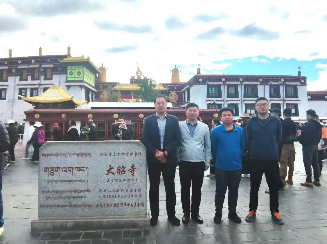百靈科技參觀大昭寺：汲千年建寺智慧，促企業轉型發展
